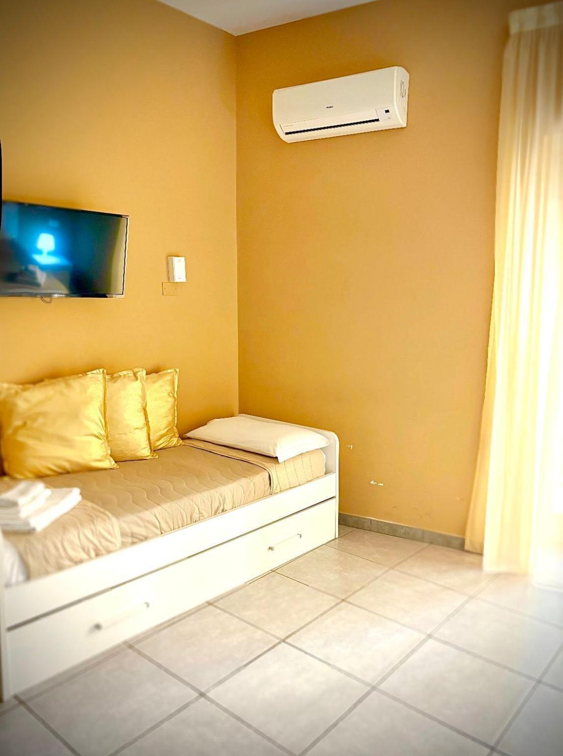 نابولي Rianna House B&B المظهر الخارجي الصورة