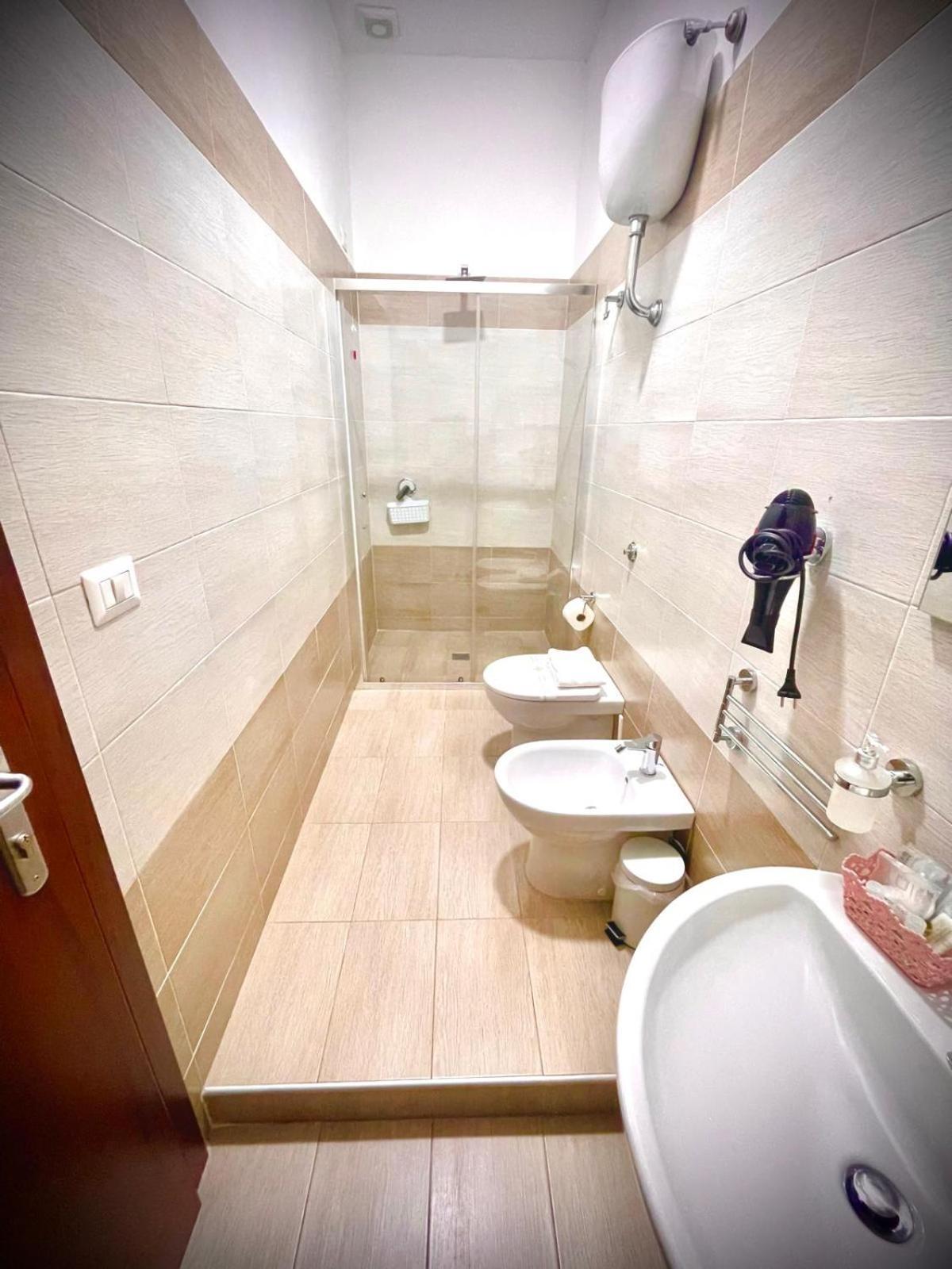 نابولي Rianna House B&B المظهر الخارجي الصورة