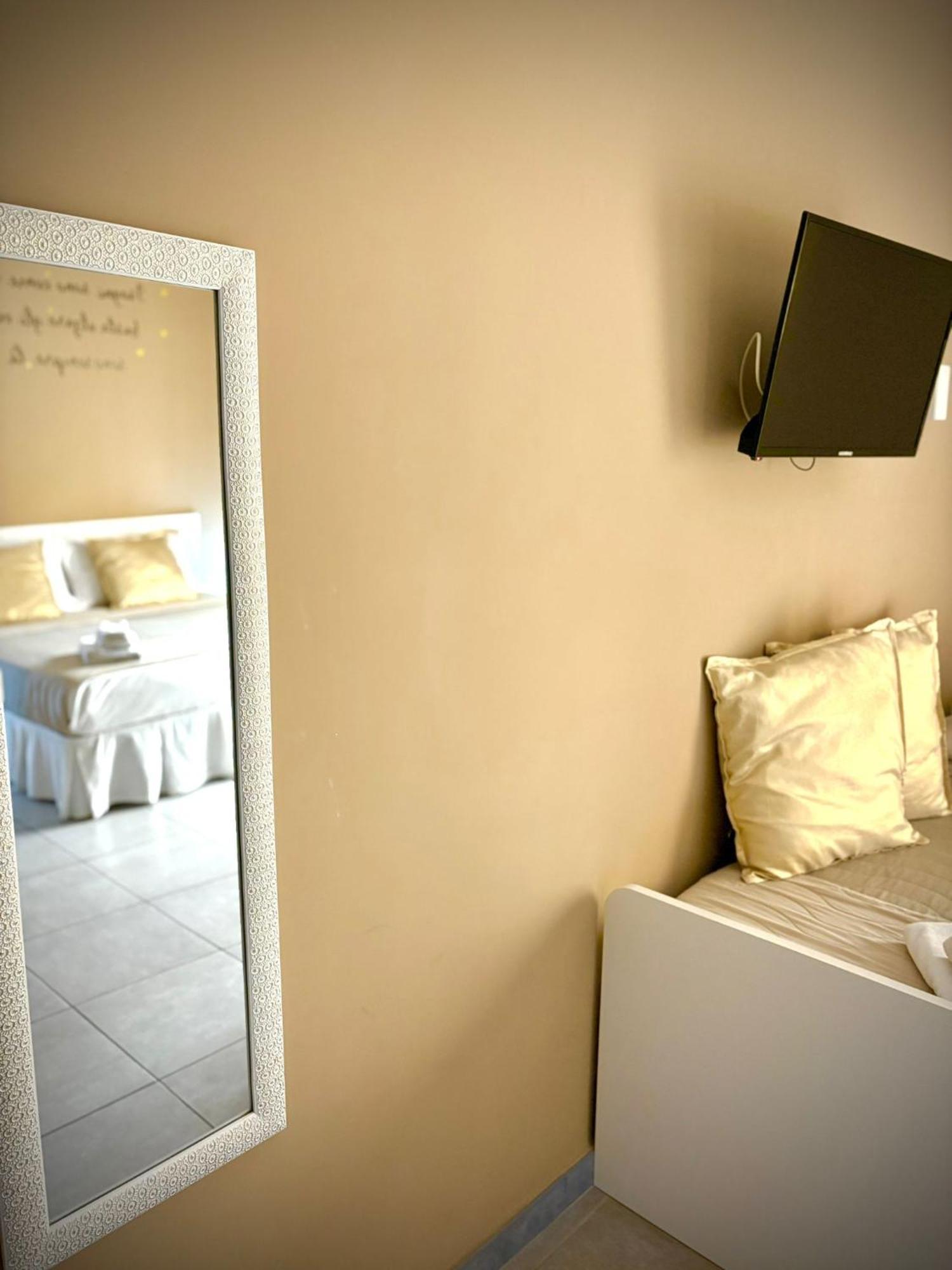 نابولي Rianna House B&B المظهر الخارجي الصورة