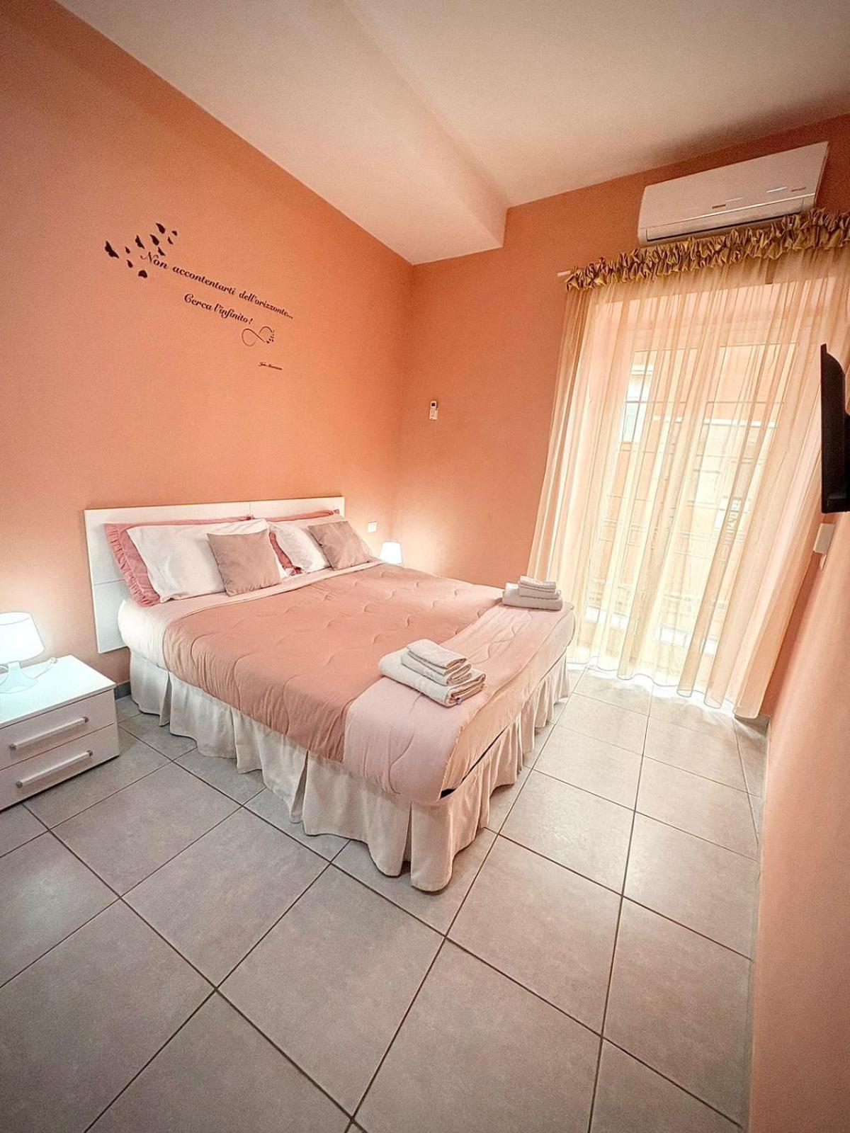 نابولي Rianna House B&B المظهر الخارجي الصورة