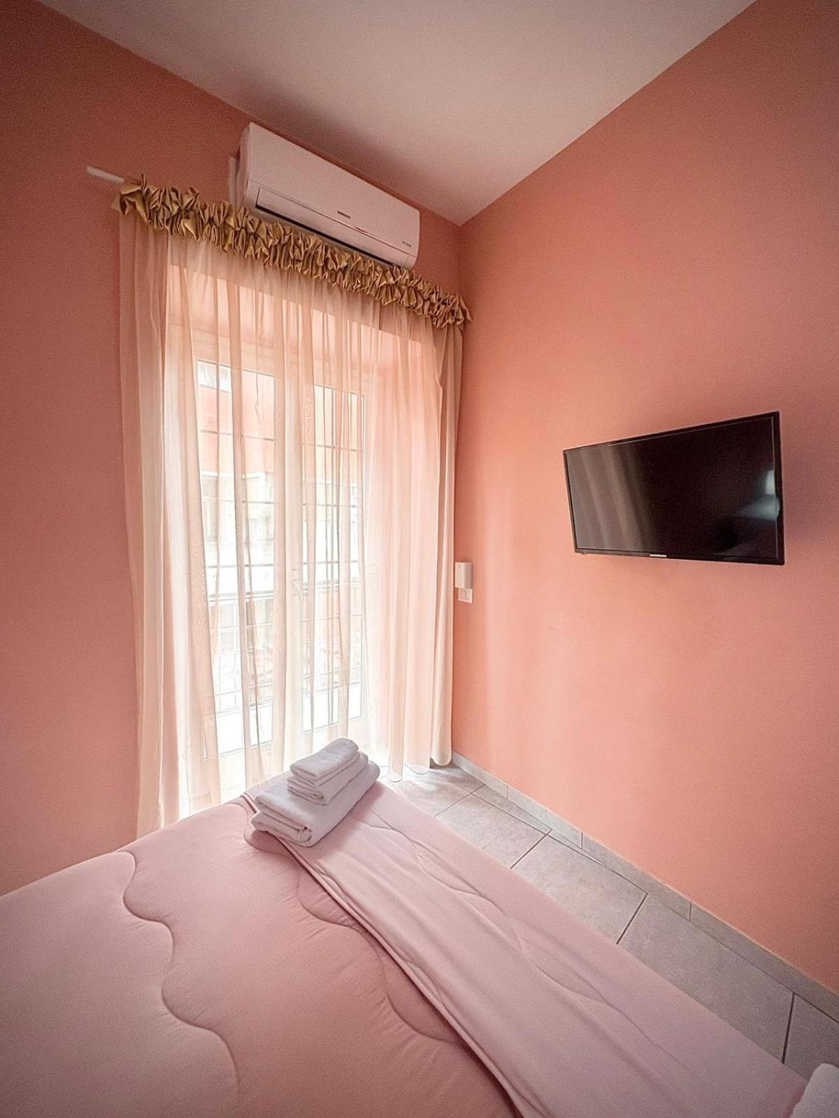 نابولي Rianna House B&B المظهر الخارجي الصورة