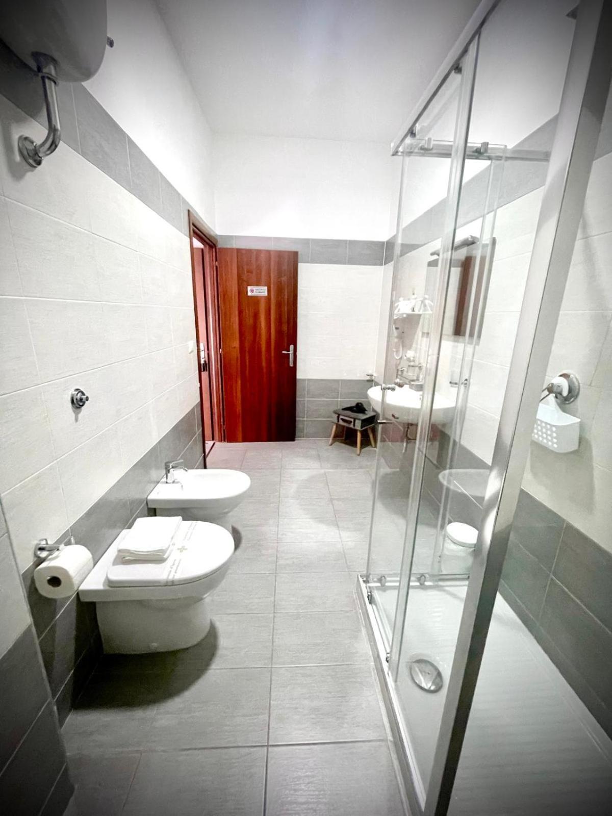نابولي Rianna House B&B المظهر الخارجي الصورة